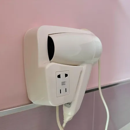 Brain - Centro Citta, Pulizia Giornaliera, Colazione Inclusa Bed & Breakfast