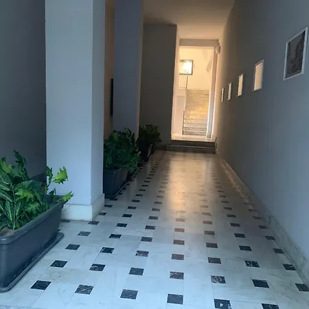 Brain - Centro Citta, Pulizia Giornaliera, Colazione Inclusa